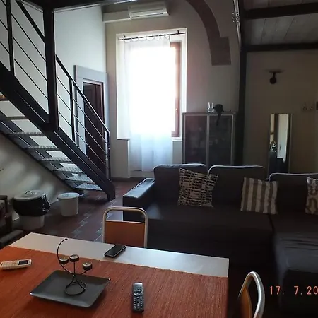 Lejlighed And Quiet Loft 5 Minutes Walk From The Duomo