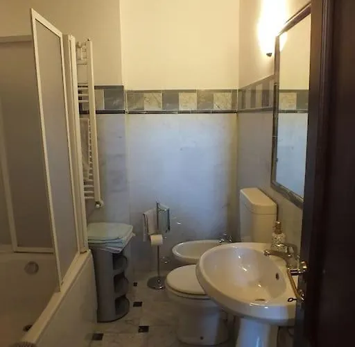 Apartament And Quiet Loft 5 Minutes Walk From The Duomo *