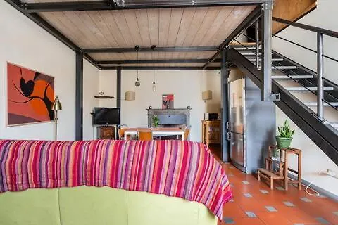 And Quiet Loft 5 Minutes Walk From The Duomo Apartament Florencja